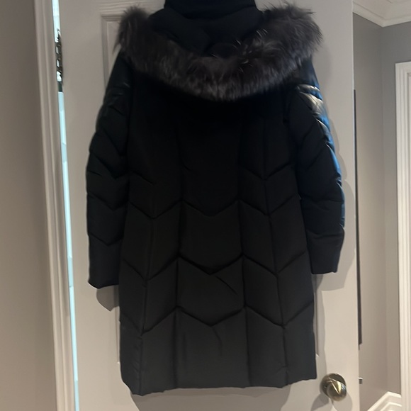 Women’s OOKPIK Parka - Picture 9 of 16